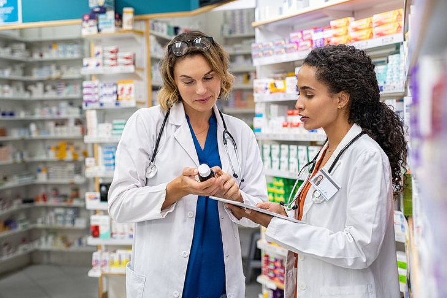 jaga kesehatan keluarga dengan produk pilihan dari redmed pharmacy